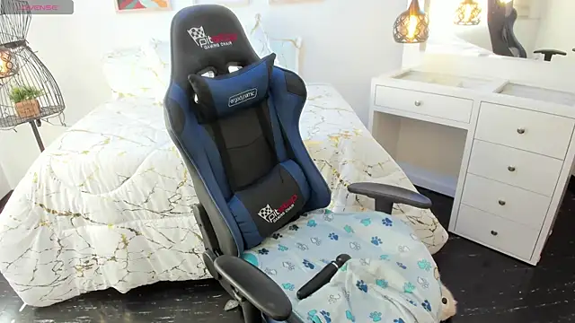 anahisbreeze online show from January 18, 2025, 2:23 pm