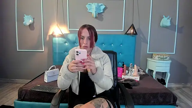 Snapshot of engel_devil chatting on June 4, 2026, 11:15 am engel devil online show from June 4, 2026, 11:15 am