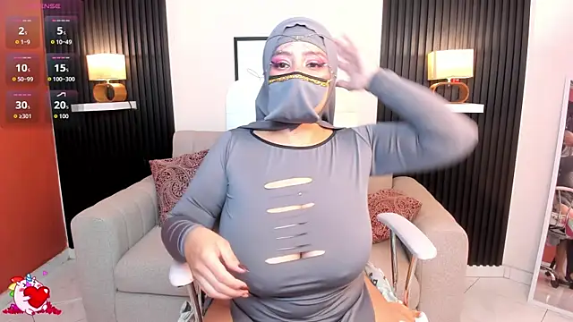 Snapshot of cloe_sirena chatting on October 10, 2025, 2:29 pm cloe sirena online show from October 10, 2025, 2:29 pm