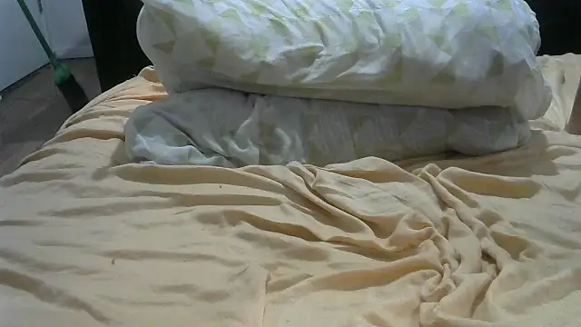 Bahitwife33 online show from February 16, 2026, 1:37 am