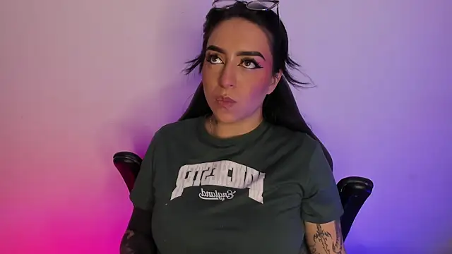 AnnikaMerliahh  online show from October 12, 2025, 12:34 am