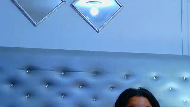 Snapshot of EileenBenzon chatting on July 21, 2026, 2:29 pm EileenBenzon online show from July 21, 2026, 2:29 pm