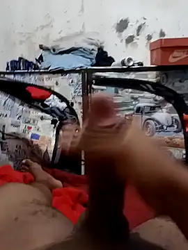 Snapshot of kaua_rola_de_mel chatting on December 9, 2024, 4:01 am kaua rola de mel online show from December 9, 2024, 4:01 am