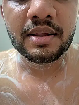 ved240 online show from October 30, 2025, 2:14 pm