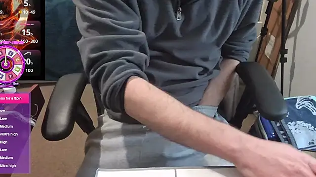 Snapshot of an4y8ot chatting on December 1, 2025, 9:32 am an4y8ot online show from December 1, 2025, 9:32 am