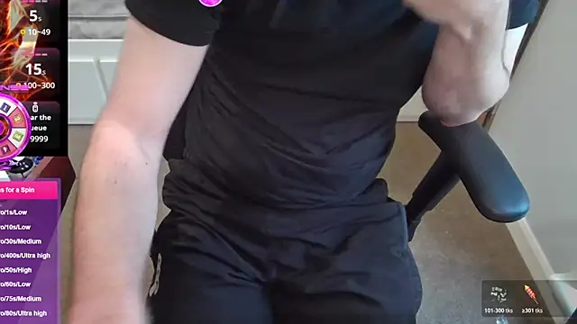 Snapshot of an4y8ot chatting on December 15, 2025, 9:37 am an4y8ot online show from December 15, 2025, 9:37 am