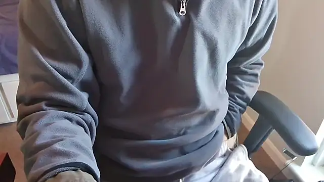 Snapshot of an4y8ot chatting on November 25, 2025, 12:38 pm an4y8ot online show from November 25, 2025, 12:38 pm