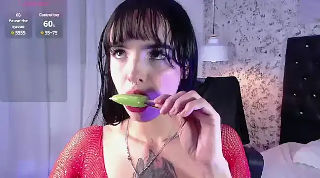 Layla crazybaby  online show from December 28, 2024, 11:16 pm