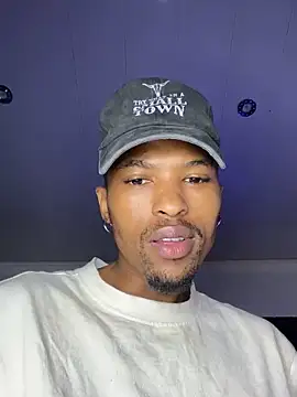 Snapshot of BlueIceCube chatting on March 18, 2025, 12:50 pm BlueIceCube online show from March 18, 2025, 12:50 pm