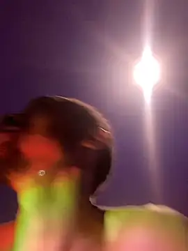 Snapshot of BlueIceCube chatting on October 5, 2025, 7:15 pm BlueIceCube online show from October 5, 2025, 7:15 pm