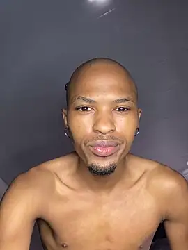 Snapshot of BlueIceCube chatting on February 23, 2025, 6:17 am BlueIceCube online show from February 23, 2025, 6:17 am