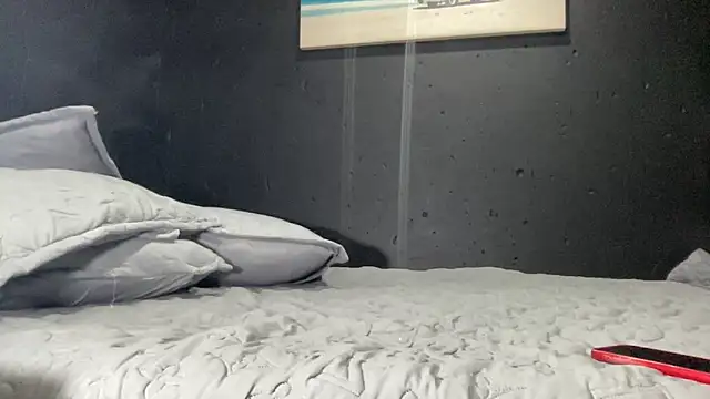 BlueIceCube online show from February 6, 2026, 8:49 pm