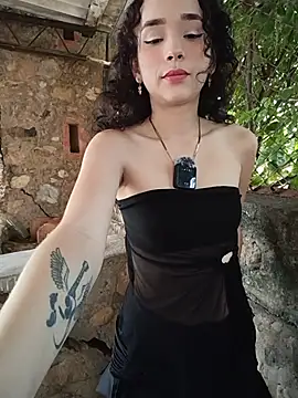 Snapshot of sweet_outdoor_charm chatting on June 26, 2026, 3:40 pm sweet outdoor charm online show from June 26, 2026, 3:40 pm