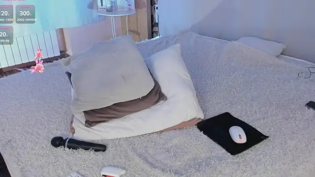 AliceBrunne online show from February 13, 2025, 7:45 am