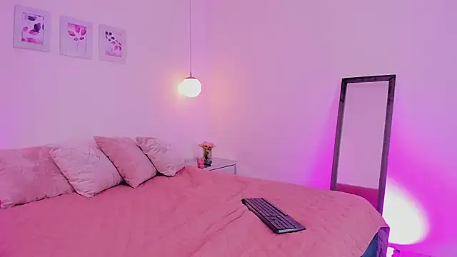 Snapshot of ibella7 chatting on March 3, 2026, 7:43 pm ibella7 online show from March 3, 2026, 7:43 pm