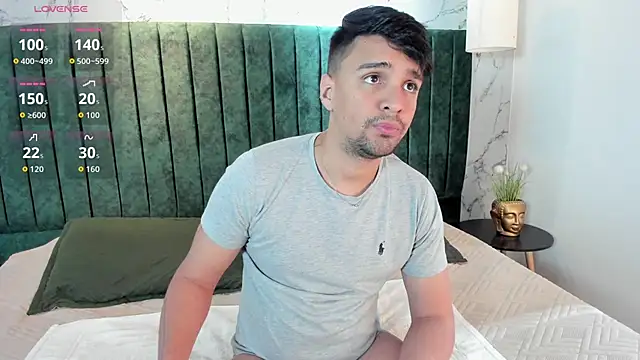 Edward max online show from October 21, 2025, 3:39 am