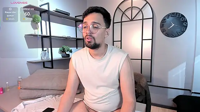 Edward max online show from April 28, 2026, 3:44 am