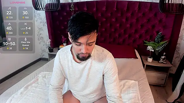 Edward max online show from October 7, 2025, 3:51 am