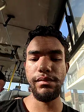 Reynold2608 online show from March 5, 2026, 10:05 pm