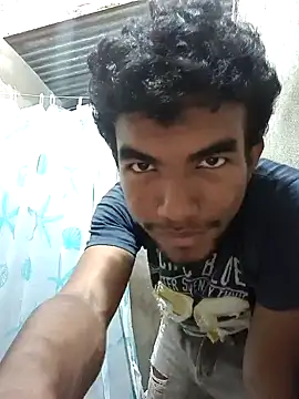 Snapshot of Reynold2608 chatting on February 15, 2025, 11:14 pm Reynold2608 online show from February 15, 2025, 11:14 pm