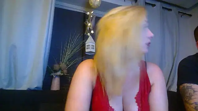 Snapshot of DevilsAngel13 chatting on November 21, 2025, 11:26 pm DevilsAngel13 online show from November 21, 2025, 11:26 pm