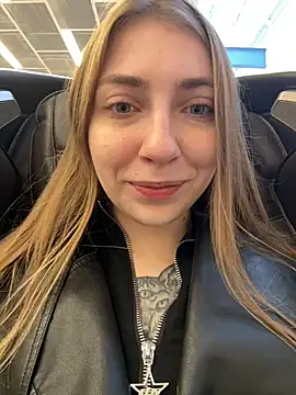 Sunny   Bunny online show from December 2, 2025, 10:17 am