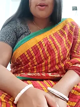 Snapshot of Priya_2222 chatting on February 14, 2025, 5:03 pm Priya 2222 online show from February 14, 2025, 5:03 pm