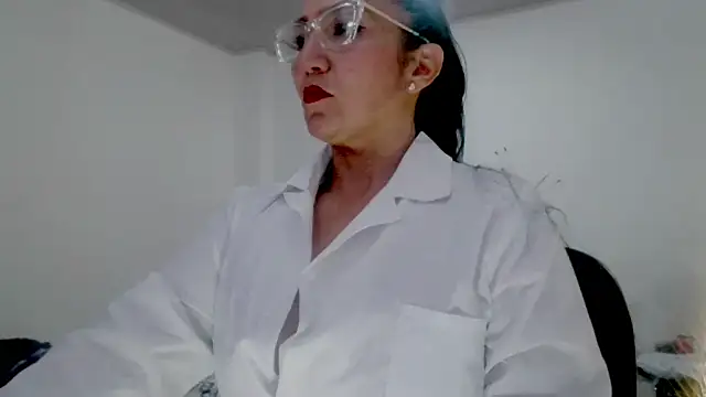 Hanna-33 online show from October 25, 2025, 3:28 am