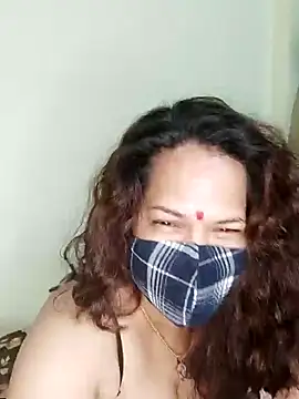 Snapshot of Anika-Bhabhi chatting on January 17, 2025, 1:13 pm Anika-Bhabhi online show from January 17, 2025, 1:13 pm