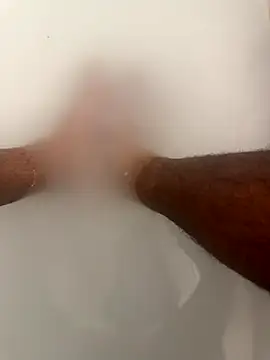 Snapshot of SensualG300 chatting on October 31, 2025, 4:03 pm SensualG300 online show from October 31, 2025, 4:03 pm