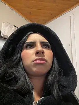 Hilary pinkk online show from October 28, 2025, 1:28 am