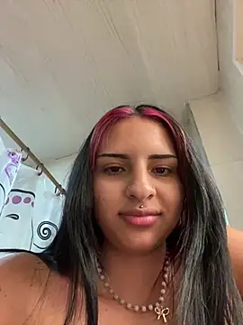 Hilary pinkk online show from February 24, 2025, 7:52 pm