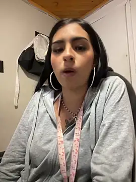 Hilary pinkk online show from October 15, 2025, 1:59 am