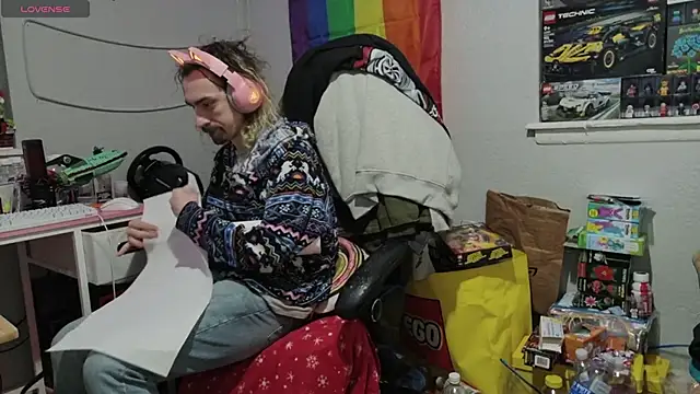 tallnerdyguy online show from May 6, 2026, 2:04 am