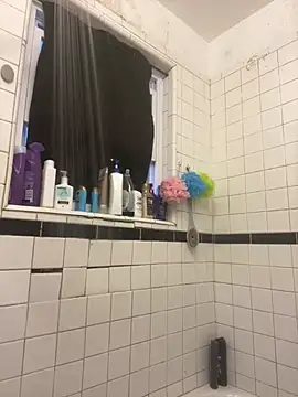 Snapshot of tallnerdyguy chatting on March 4, 2026, 11:45 pm tallnerdyguy online show from March 4, 2026, 11:45 pm