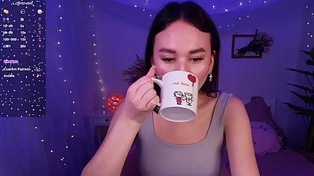 Snapshot of margeriTirell chatting on December 5, 2025, 2:43 am margeriTirell online show from December 5, 2025, 2:43 am