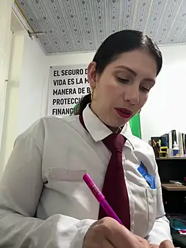 Snapshot of Alysson-- chatting on February 23, 2026, 2:39 pm Alysson-- online show from February 23, 2026, 2:39 pm