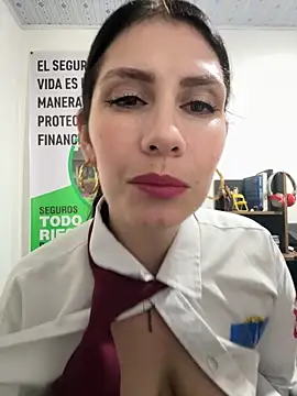 Snapshot of Alysson-- chatting on March 11, 2026, 3:17 pm Alysson-- online show from March 11, 2026, 3:17 pm