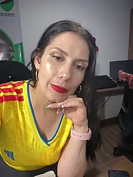 Alysson-- online show from June 17, 2026, 1:54 pm