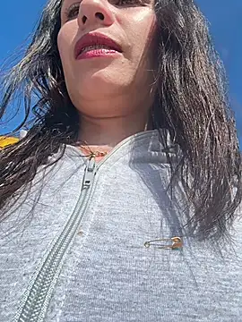 Snapshot of Alysson-- chatting on March 21, 2026, 1:37 pm Alysson-- online show from March 21, 2026, 1:37 pm