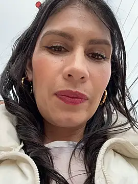 Snapshot of Alysson-- chatting on February 7, 2026, 1:52 pm Alysson-- online show from February 7, 2026, 1:52 pm