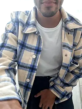 Snapshot of joelcallvil chatting on February 15, 2025, 6:33 pm joelcallvil online show from February 15, 2025, 6:33 pm