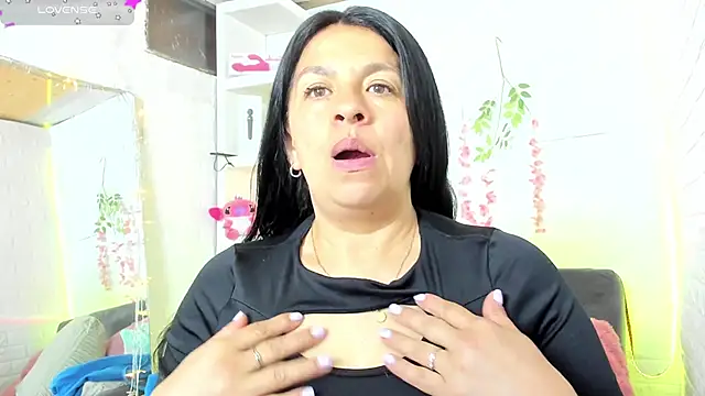 Snapshot of mariposa_boobs chatting on September 10, 2025, 1:10 pm mariposa boobs online show from September 10, 2025, 1:10 pm