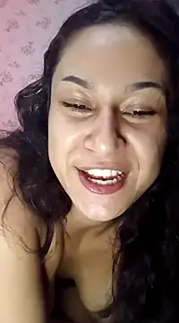 yummi  priv online show from March 8, 2025, 5:38 am