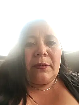 sara pineros online show from February 12, 2025, 7:02 pm