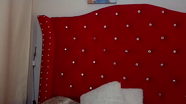 Snapshot of charlotte1-ls chatting on October 21, 2025, 10:31 pm charlotte1-ls online show from October 21, 2025, 10:31 pm