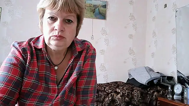 Snapshot of Ettie_Tonia chatting on November 1, 2025, 8:41 am Ettie Tonia online show from November 1, 2025, 8:41 am