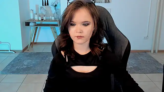 Elainebeness online show from February 1, 2025, 1:44 am