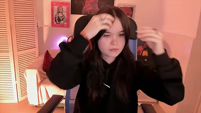 Snapshot of Elainebeness chatting on November 6, 2025, 7:29 pm Elainebeness online show from November 6, 2025, 7:29 pm