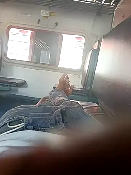 Snapshot of 1010SumiT chatting on November 10, 2025, 7:02 am 1010SumiT online show from November 10, 2025, 7:02 am